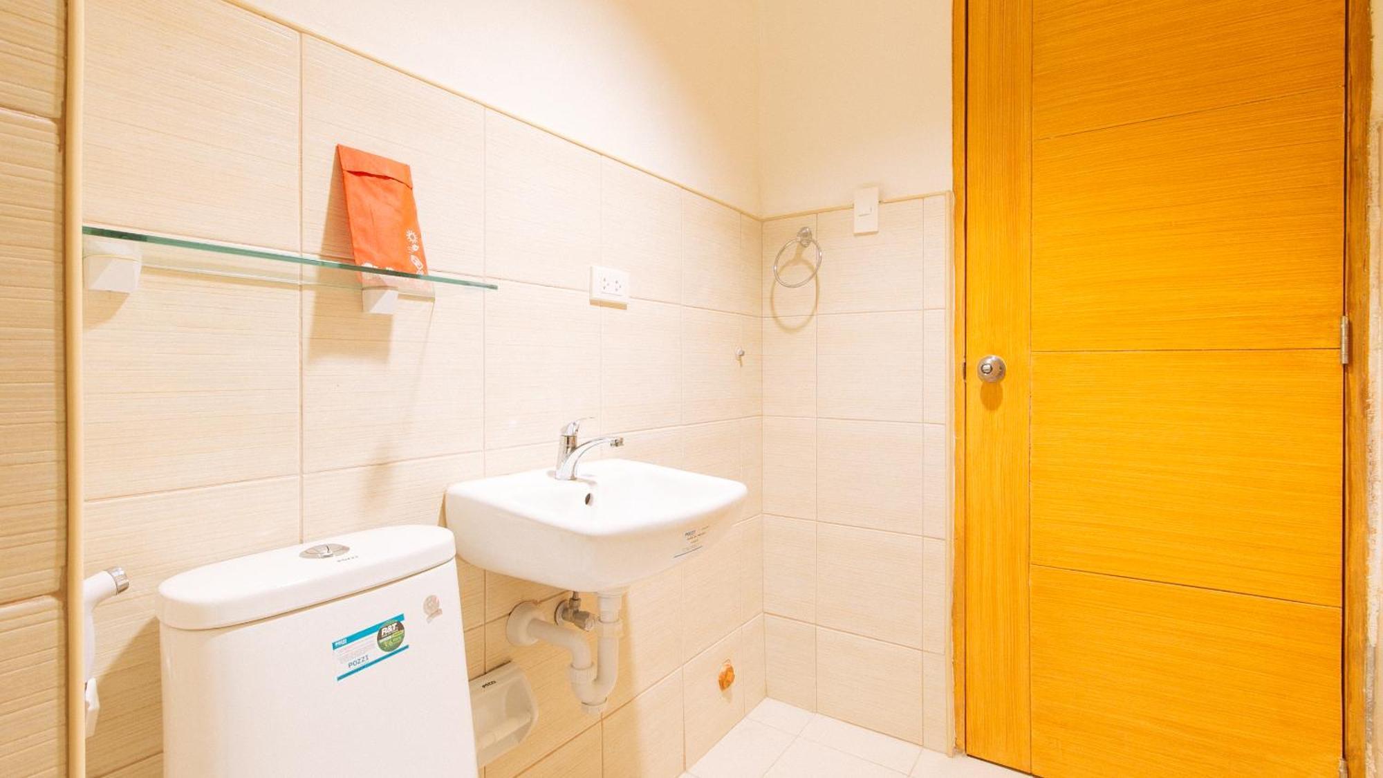 Reddoorz Plus At Alpina Heights Paranaque Paranaque City Exteriör bild