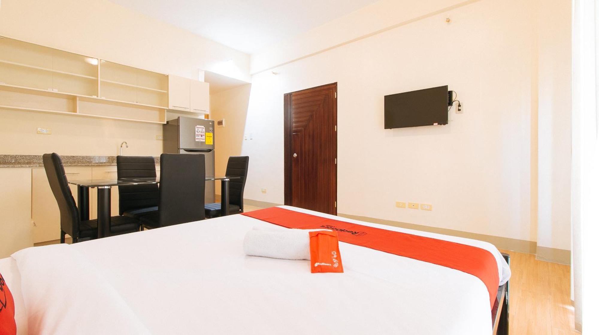 Reddoorz Plus At Alpina Heights Paranaque Paranaque City Exteriör bild