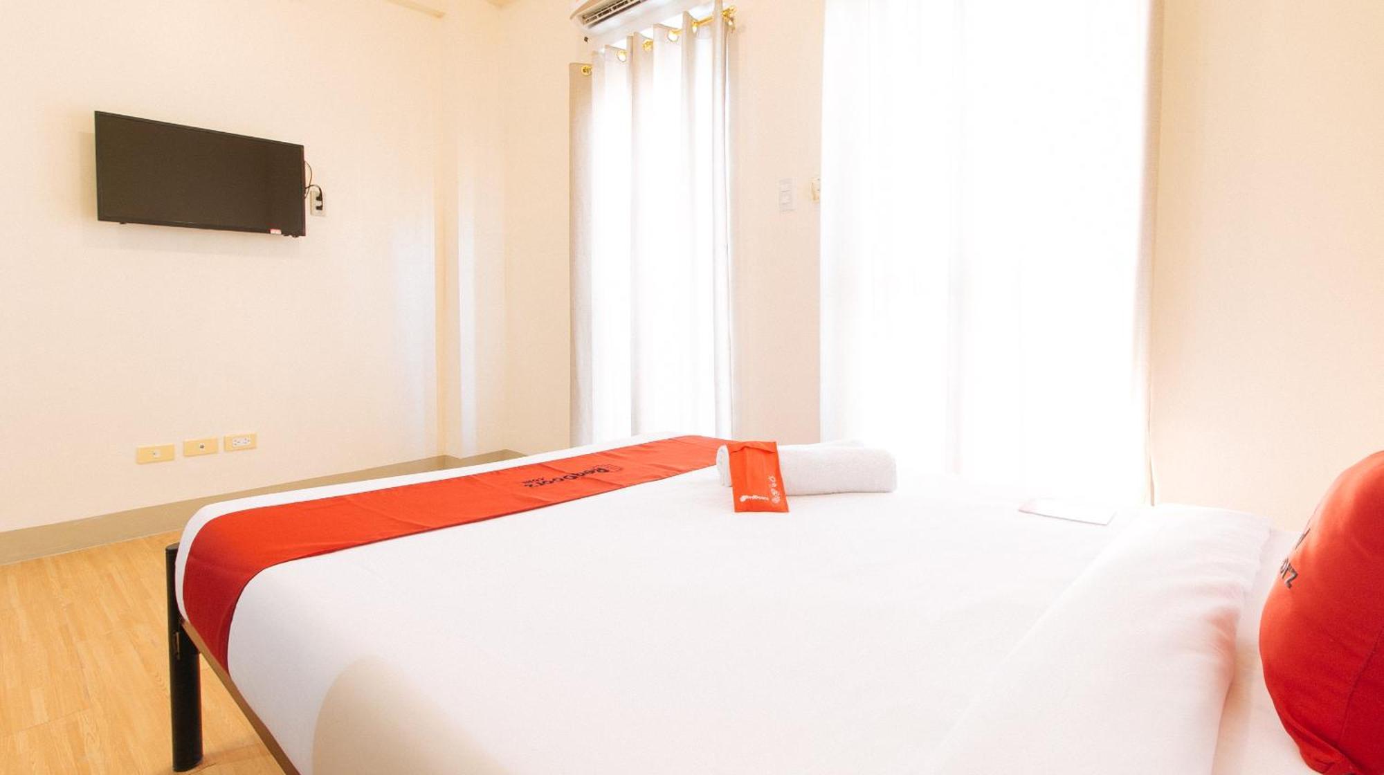 Reddoorz Plus At Alpina Heights Paranaque Paranaque City Exteriör bild