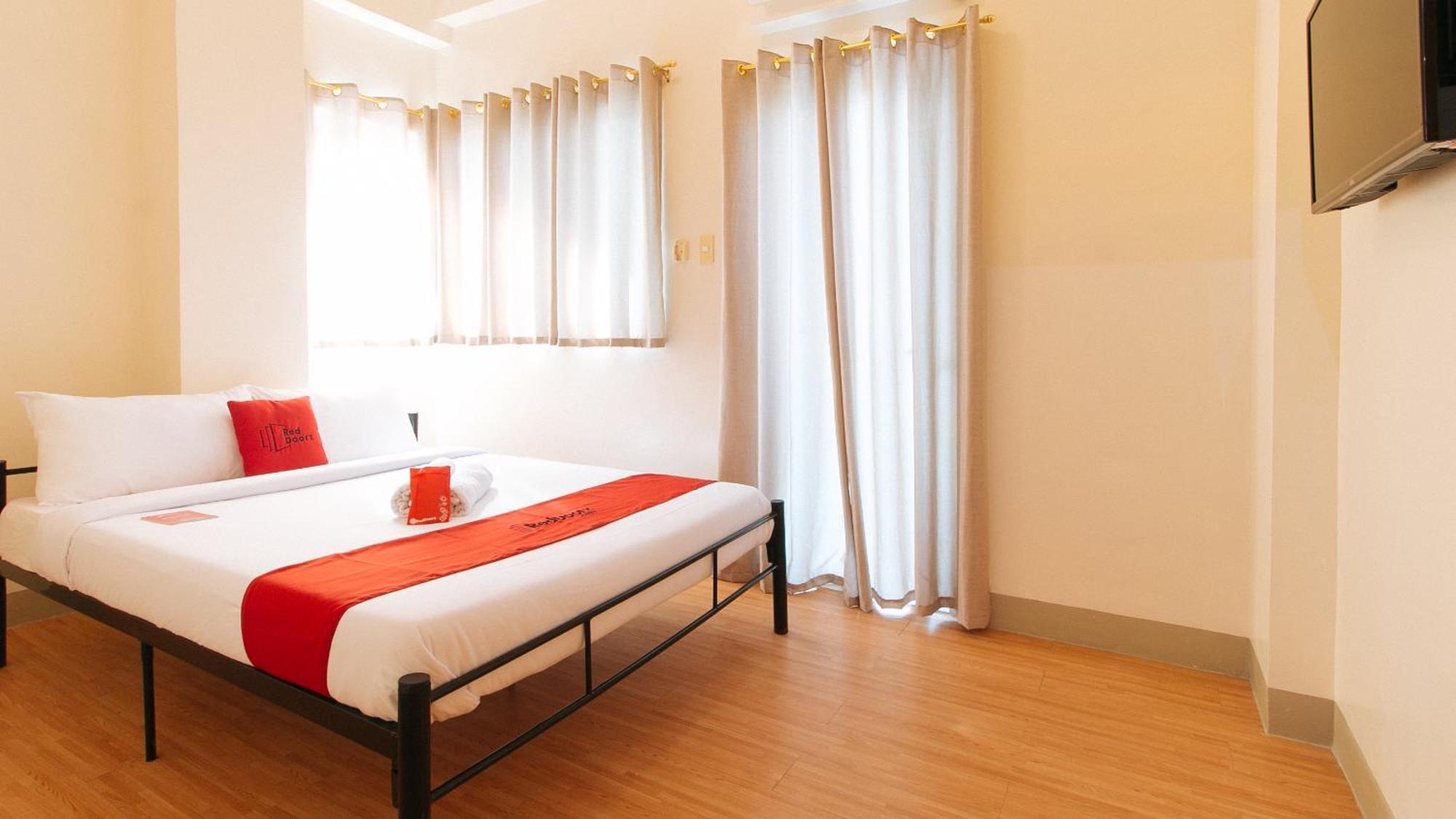 Reddoorz Plus At Alpina Heights Paranaque Paranaque City Exteriör bild