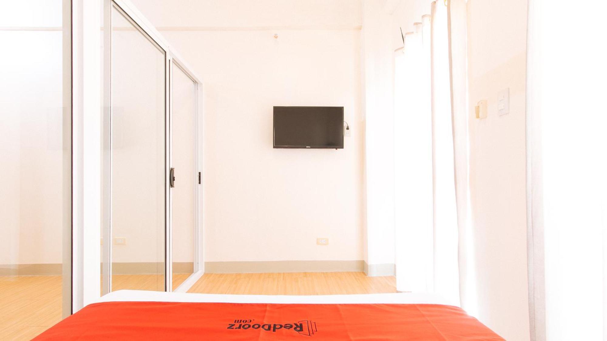 Reddoorz Plus At Alpina Heights Paranaque Paranaque City Exteriör bild