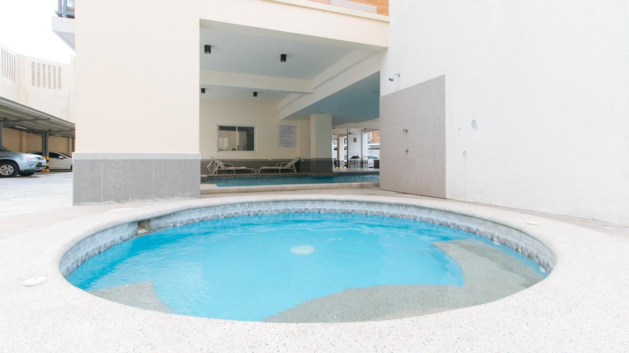 Reddoorz Plus At Alpina Heights Paranaque Paranaque City Exteriör bild